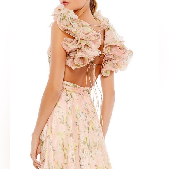 NWT Mac Duggal Leena Ruffle Tiered Floral Cut-Out Chiffon Gown - Pink Multi - 2 - Picture 4 of 6